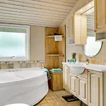 Дом отдыха Eli - 1-4km From The Sea By Interhome *