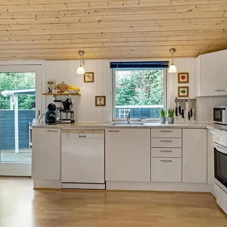 Holiday home Eli - 1-4km From The Sea In Ne Jutland By Interhome *