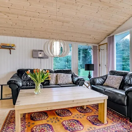 Eli - 1-4km From The Sea In Ne Jutland By Interhome Hals