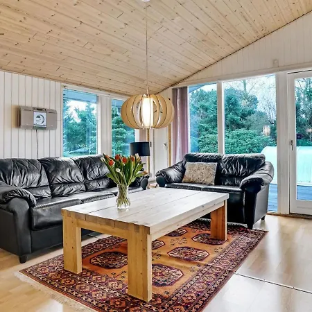 Eli - 1-4km From The Sea In Ne Jutland By Interhome * Hals