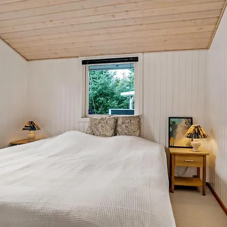 Holiday home Eli - 1-4km From The Sea In Ne Jutland By Interhome